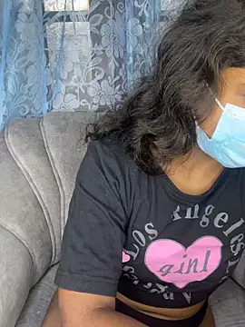 Snapshot of SukiyamaAsia chatting on November 2025 07:20:02 AM SukiyamaAsia online show from November 2025 07:20:02 AM