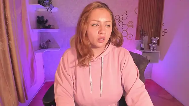 Snapshot of EvelynVega0 chatting on November 2025 03:07:01 AM EvelynVega0 online show from November 2025 03:07:01 AM