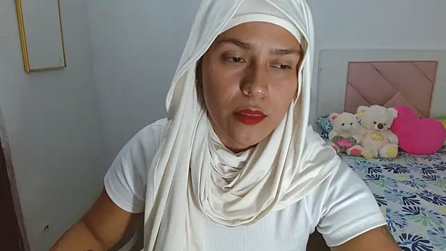 Nadia hasbun online show from October 2025 12:43:02 AM