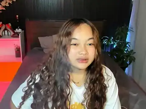 Snapshot of UrFavouriteCravings chatting on October 2025 12:55:02 AM UrFavouriteCravings online show from October 2025 12:55:02 AM