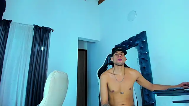 daddys insanee online show from November 2025 11:42:02 AM