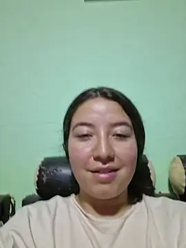 Snapshot of annyaparis chatting on October 2025 12:10:02 AM annyaparis online show from October 2025 12:10:02 AM