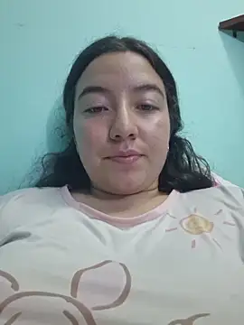 Snapshot of annyaparis chatting on November 2025 03:28:01 AM annyaparis online show from November 2025 03:28:01 AM