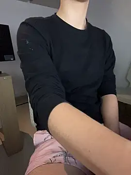 Snapshot of LiamMyst chatting on October 2025 12:38:02 AM LiamMyst online show from October 2025 12:38:02 AM