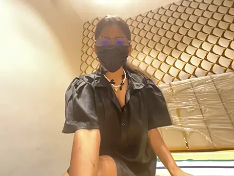 dubyzubygirl online show from October 2025 07:05:01 PM