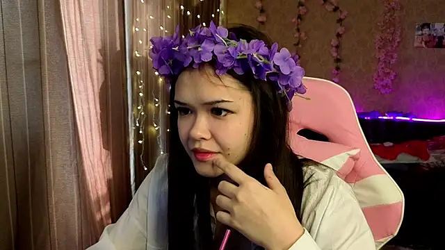 Snapshot of nezo_cutee chatting on October 2025 08:15:02 AM nezo cutee online show from October 2025 08:15:02 AM