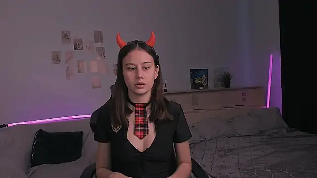 Snapshot of adelle046 chatting on October 2025 10:49:02 AM adelle046 online show from October 2025 10:49:02 AM