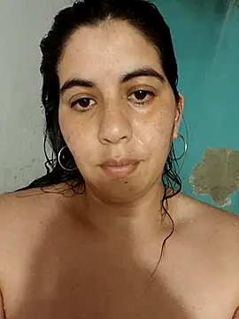 Snapshot of Benditofetiche chatting on November 2025 04:01:02 AM Benditofetiche online show from November 2025 04:01:02 AM