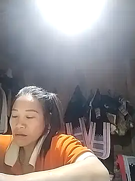 Snapshot of asakaka chatting on October 2025 03:38:01 AM asakaka online show from October 2025 03:38:01 AM