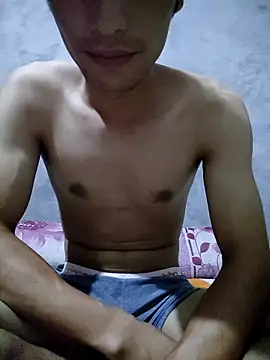 Snapshot of Uh-em95 chatting on October 2025 02:47:01 PM Uh-em95 online show from October 2025 02:47:01 PM