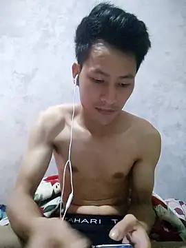 Snapshot of Uh-em95 chatting on October 2025 04:51:01 PM Uh-em95 online show from October 2025 04:51:01 PM