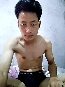 Snapshot of Uh-em95 chatting on October 2025 05:08:02 AM Uh-em95 online show from October 2025 05:08:02 AM