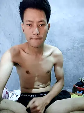 Snapshot of Uh-em95 chatting on October 2025 01:28:01 AM Uh-em95 online show from October 2025 01:28:01 AM