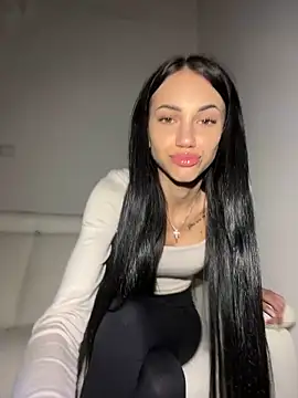 Snapshot of ilariea_girl chatting on October 2025 08:28:01 PM ilariea girl online show from October 2025 08:28:01 PM