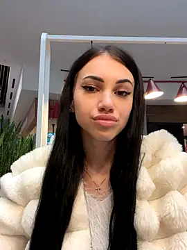 Snapshot of ilariea_girl chatting on October 2025 02:16:01 PM ilariea girl online show from October 2025 02:16:01 PM