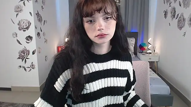 Snapshot of MileyRood chatting on October 2025 11:27:02 PM MileyRood online show from October 2025 11:27:02 PM