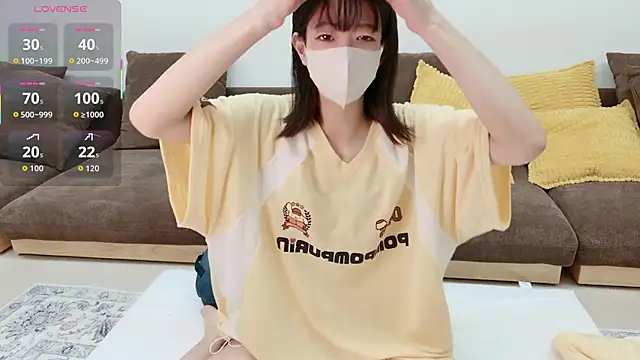 Yura chan 00 online show from October 2025 12:31:02 AM