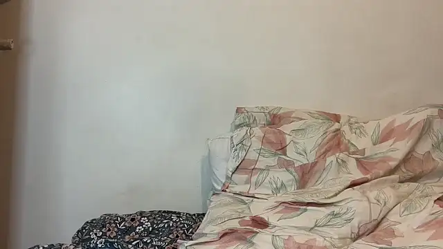 Snapshot of nanaisbackk chatting on November 2025 09:43:01 AM nanaisbackk online show from November 2025 09:43:01 AM