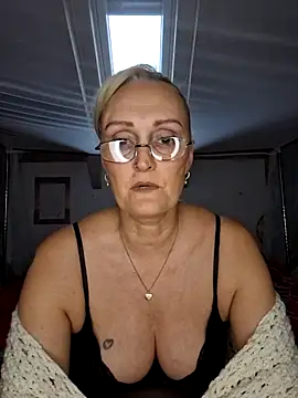 Snapshot of Jenny_Blum chatting on November 2025 11:54:02 AM Jenny Blum online show from November 2025 11:54:02 AM