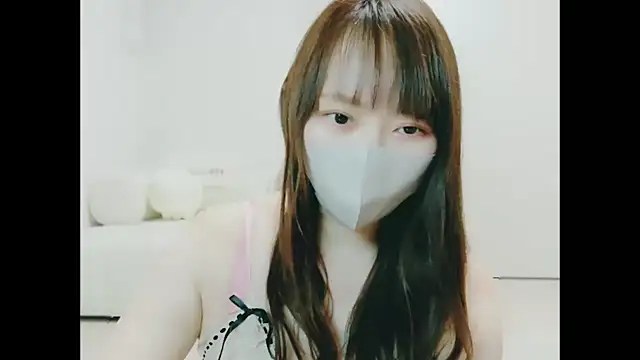 Risa love online show from November 2025 01:33:02 PM