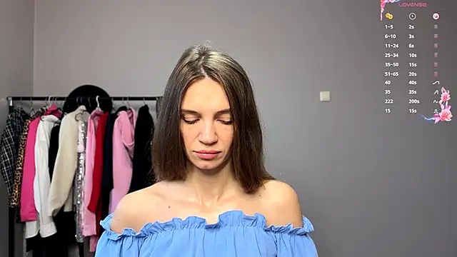 Snapshot of OdaMinty chatting on October 2025 06:25:01 AM OdaMinty online show from October 2025 06:25:01 AM