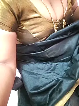 Snapshot of Tamil_Ammani chatting on October 2025 05:19:02 AM Tamil Ammani online show from October 2025 05:19:02 AM