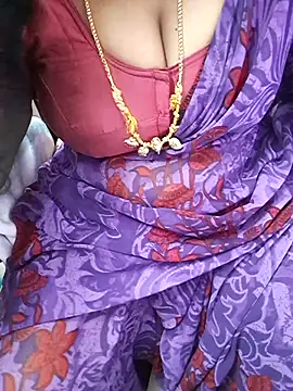 Snapshot of Tamil_Ammani chatting on October 2025 04:31:02 AM Tamil Ammani online show from October 2025 04:31:02 AM