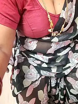 Snapshot of Tamil_Ammani chatting on October 2025 05:25:02 PM Tamil Ammani online show from October 2025 05:25:02 PM