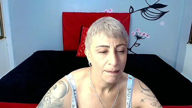 Charlotte  Gray online show from November 2025 12:18:02 PM