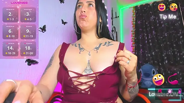 Snapshot of Pamela_wish2 chatting on October 2025 06:52:01 PM Pamela wish2 online show from October 2025 06:52:01 PM