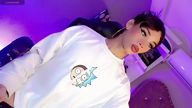 Snapshot of Daphnne_XXX chatting on October 2025 09:13:02 PM Daphnne XXX online show from October 2025 09:13:02 PM