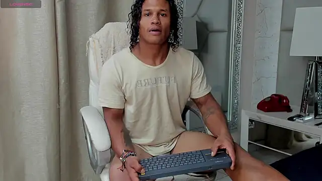 Snapshot of casike1 chatting on November 2025 12:17:01 PM casike1 online show from November 2025 12:17:01 PM