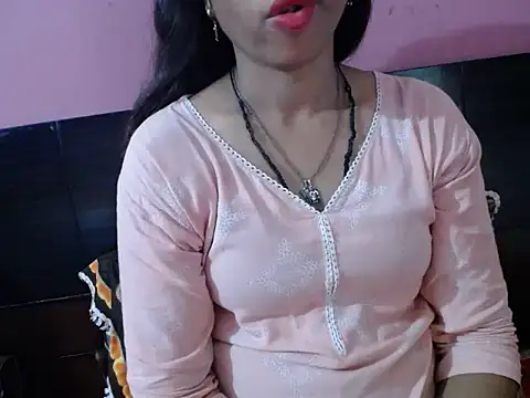 Sunny Leoni online show from October 2025 08:34:02 AM