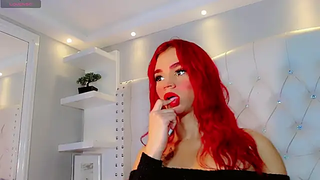 Snapshot of Saraa_Jone chatting on November 2025 12:31:02 PM Saraa Jone online show from November 2025 12:31:02 PM