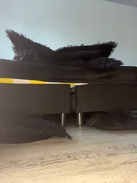 Snapshot of SaraMistick chatting on November 2025 01:07:02 PM SaraMistick online show from November 2025 01:07:02 PM