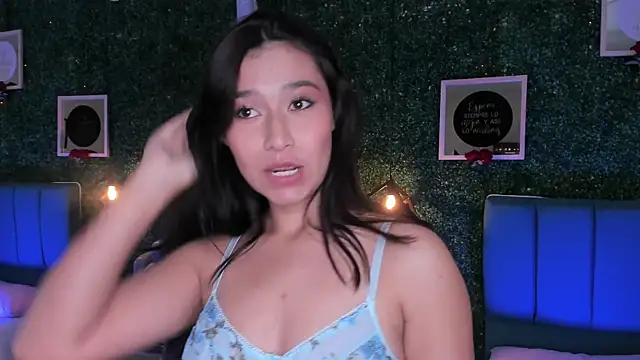 Rubyvixxen  online show from November 2025 02:54:02 AM