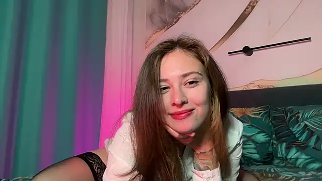 Snapshot of erikaa_miuu chatting on November 2025 06:52:02 PM erikaa miuu online show from November 2025 06:52:02 PM