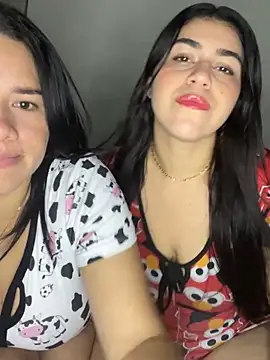 Snapshot of sindyy_01 chatting on October 2025 04:01:02 AM sindyy 01 online show from October 2025 04:01:02 AM