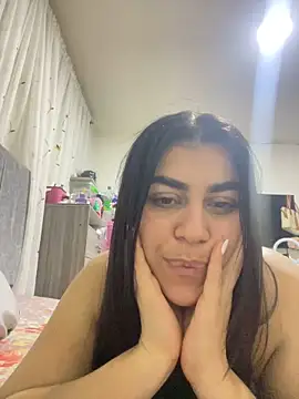 Snapshot of sindyy_01 chatting on November 2025 05:57:01 AM sindyy 01 online show from November 2025 05:57:01 AM