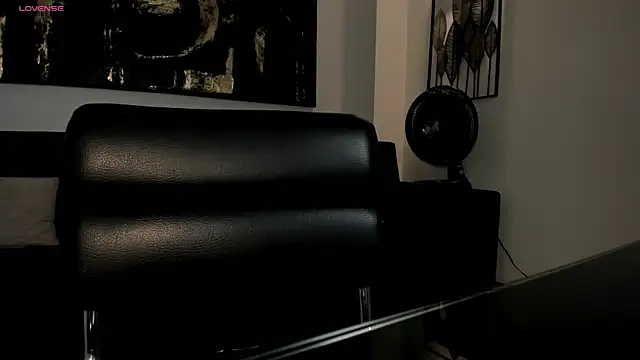 Snapshot of EmilyJohnsonX1 chatting on December 2025 03:16:02 AM EmilyJohnsonX1 online show from December 2025 03:16:02 AM