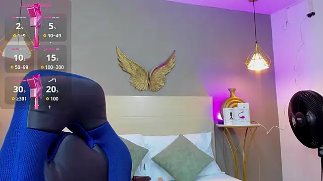 Snapshot of ariel_blossomm chatting on October 2025 12:31:01 PM ariel blossomm online show from October 2025 12:31:01 PM