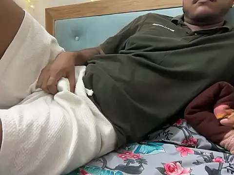 Snapshot of YourBlackBull chatting on October 2025 10:08:02 PM YourBlackBull online show from October 2025 10:08:02 PM