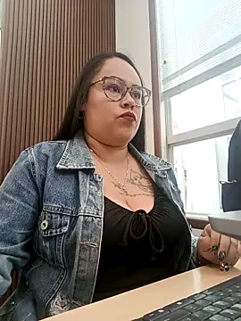 Snapshot of Italia_12 chatting on October 2025 01:13:01 PM Italia 12 online show from October 2025 01:13:01 PM