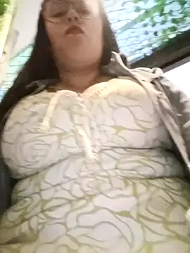 Snapshot of Italia_12 chatting on November 2025 08:44:01 PM Italia 12 online show from November 2025 08:44:01 PM