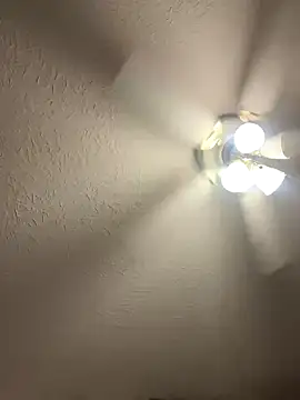 Snapshot of Jwr2316 chatting on November 2025 01:04:01 AM Jwr2316 online show from November 2025 01:04:01 AM