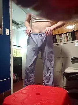 Curious9884 online show from December 2025 04:58:02 PM