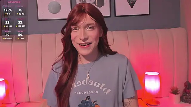 Snapshot of DaimondPink chatting on October 2025 03:19:01 AM DaimondPink online show from October 2025 03:19:01 AM