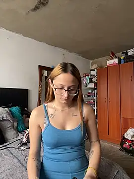 Snapshot of imariahot chatting on November 2025 04:06:01 PM imariahot online show from November 2025 04:06:01 PM