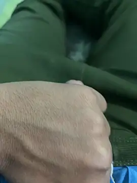 Snapshot of CoupleSatified chatting on November 2025 03:16:02 PM CoupleSatified online show from November 2025 03:16:02 PM