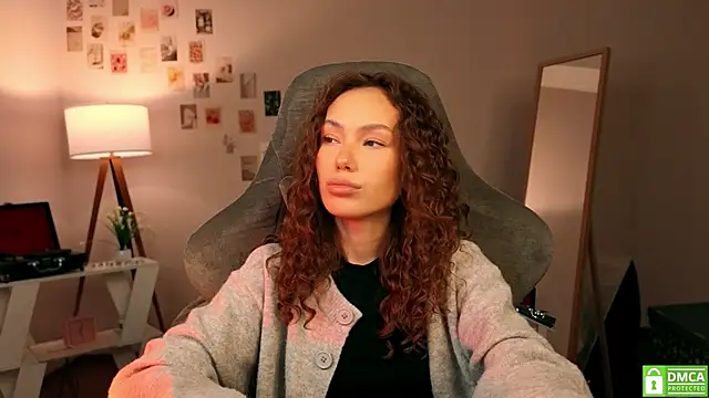 Snapshot of branchwithflowerss chatting on October 2025 11:56:02 AM branchwithflowerss online show from October 2025 11:56:02 AM